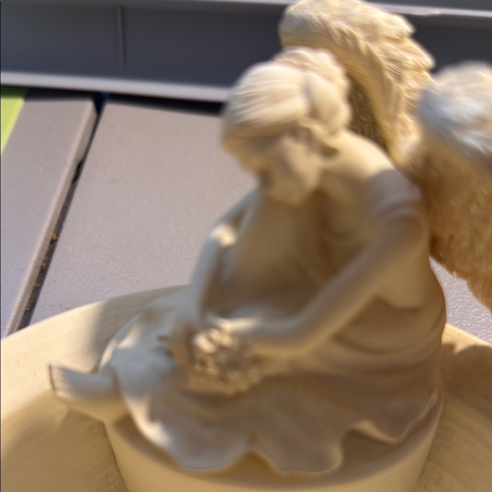 Cream Angel Decorative Bowl - Picture 7 of 8
